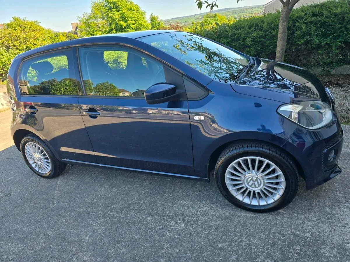 Volkswagen Up 2014 - Image 2