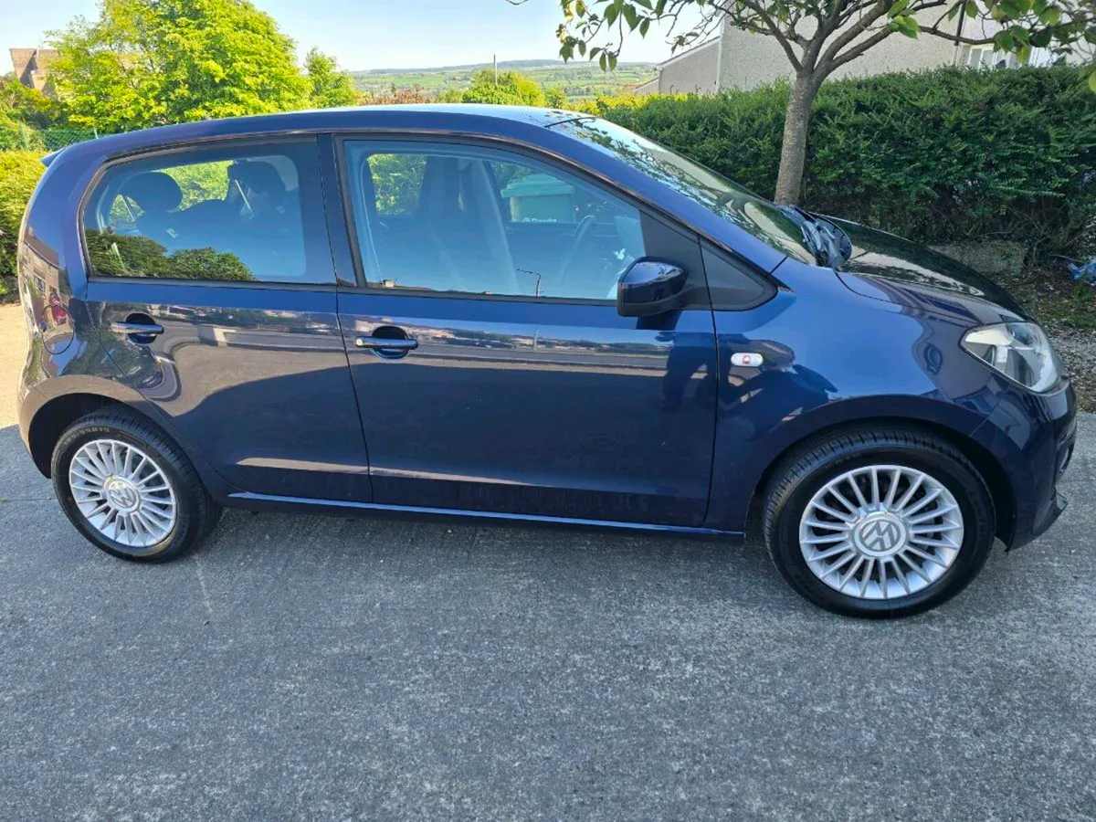 Volkswagen Up 2014 - Image 3