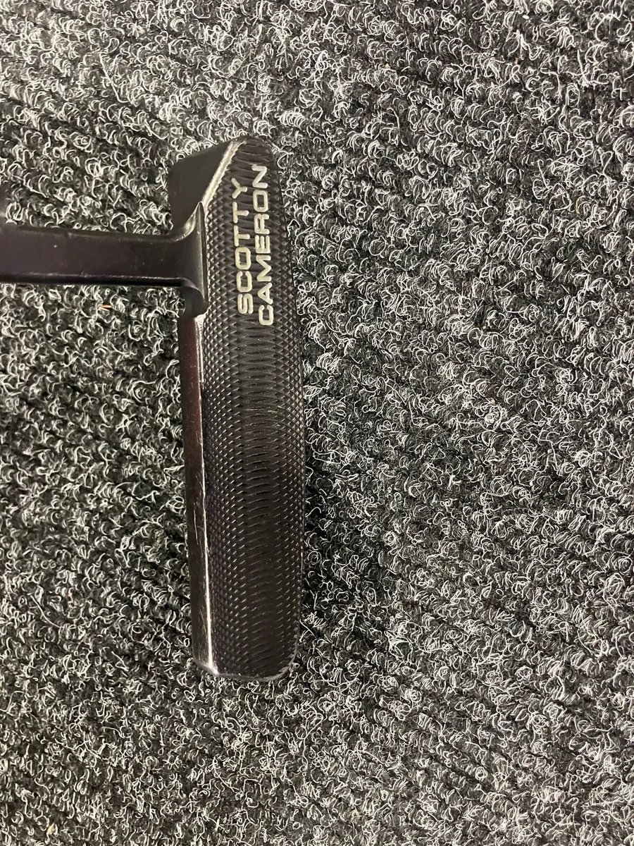 scotty Cameron Newport 2 select putter 34 inch - Image 4