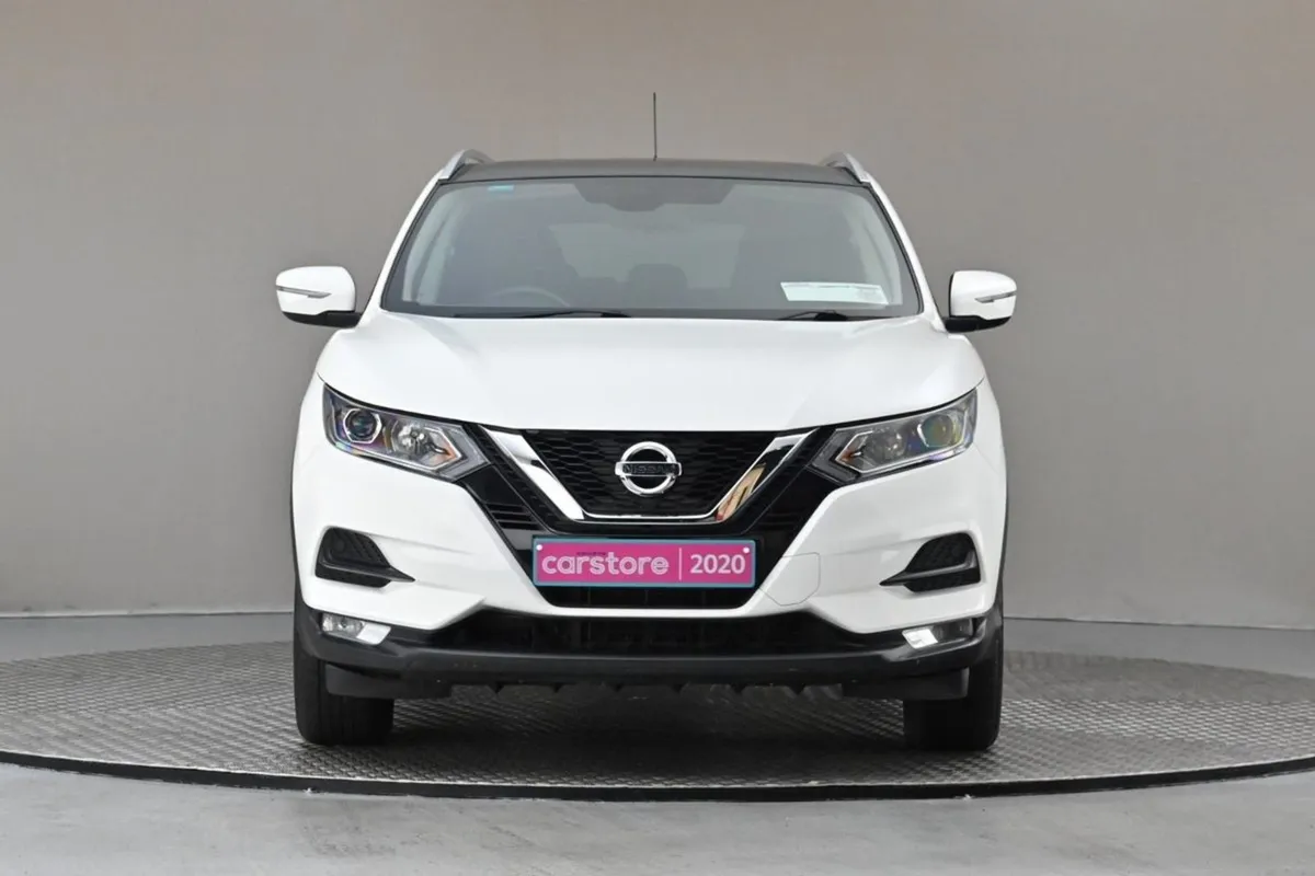 Nissan QASHQAI 1.5 DSL 6spd  pan Roof reverse Cam - Image 2