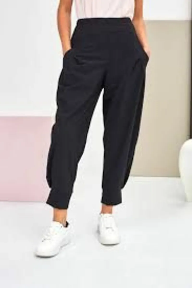Naya travel pants Ladies size 18-20 - Image 1