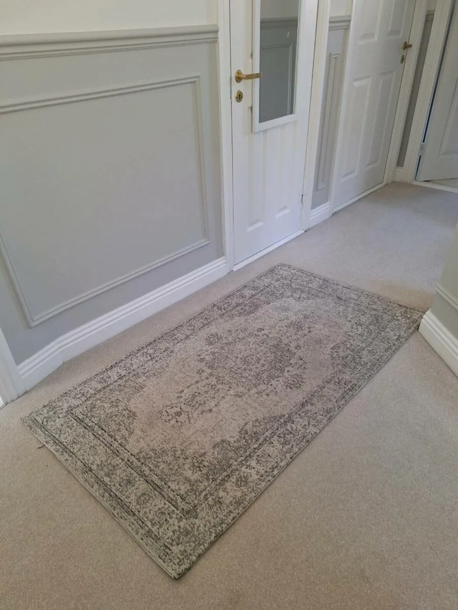 Carpet/rug - Image 1