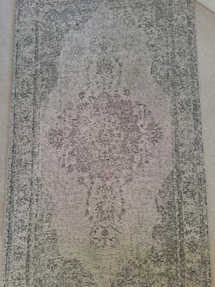 Carpet/rug - Image 2