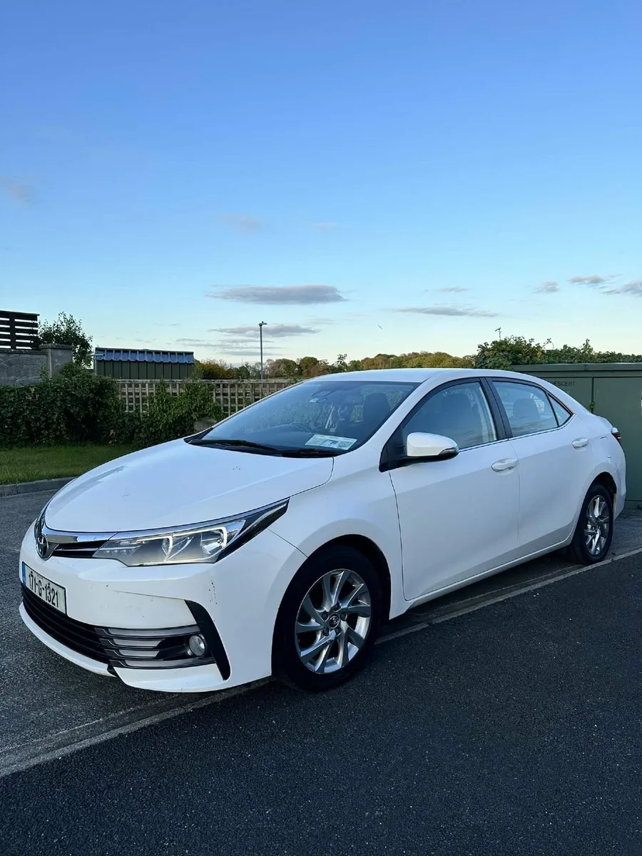 Toyota Corolla 2017 - Image 1