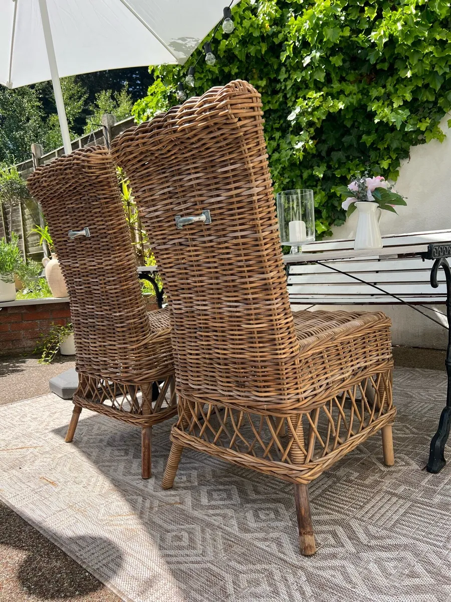 Coach house wicker chairs - Image 1