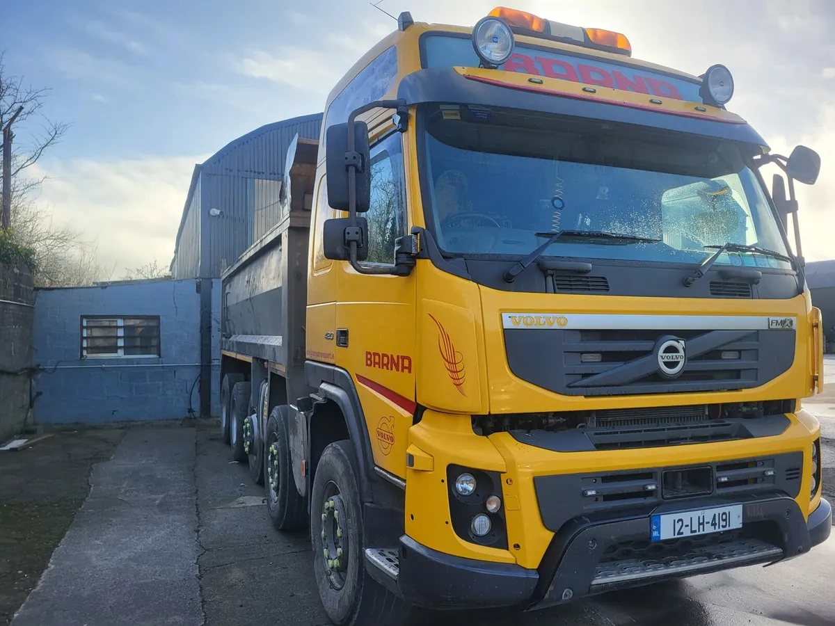 Volvo tipper - Image 3