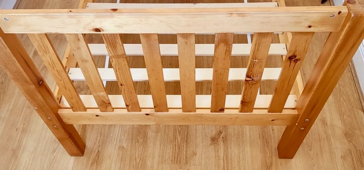 Single bed with mattress - Image 4