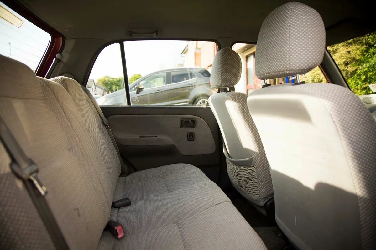 Daihatsu Cuore 2000 - Image 2