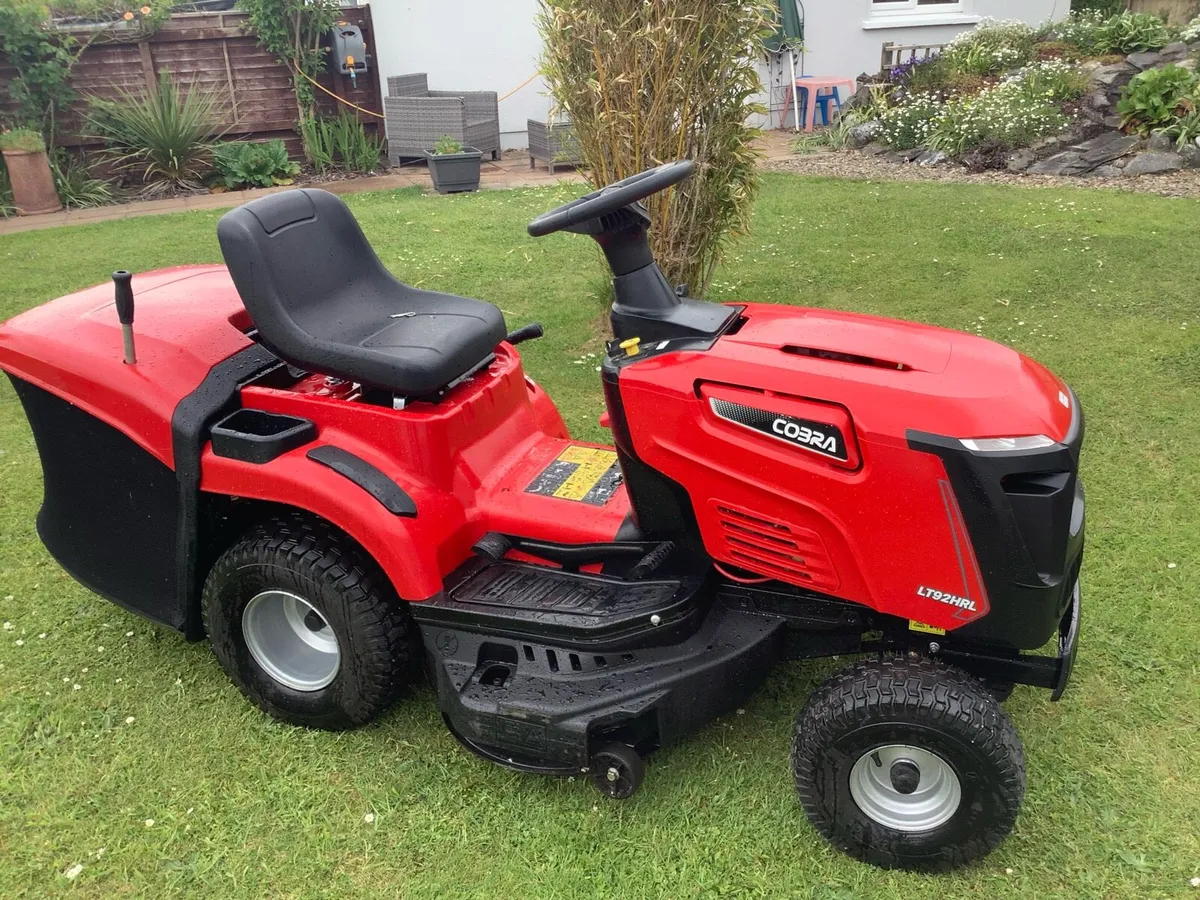 Cobra  Ride on  Lawnmower hydrostatic - Image 1
