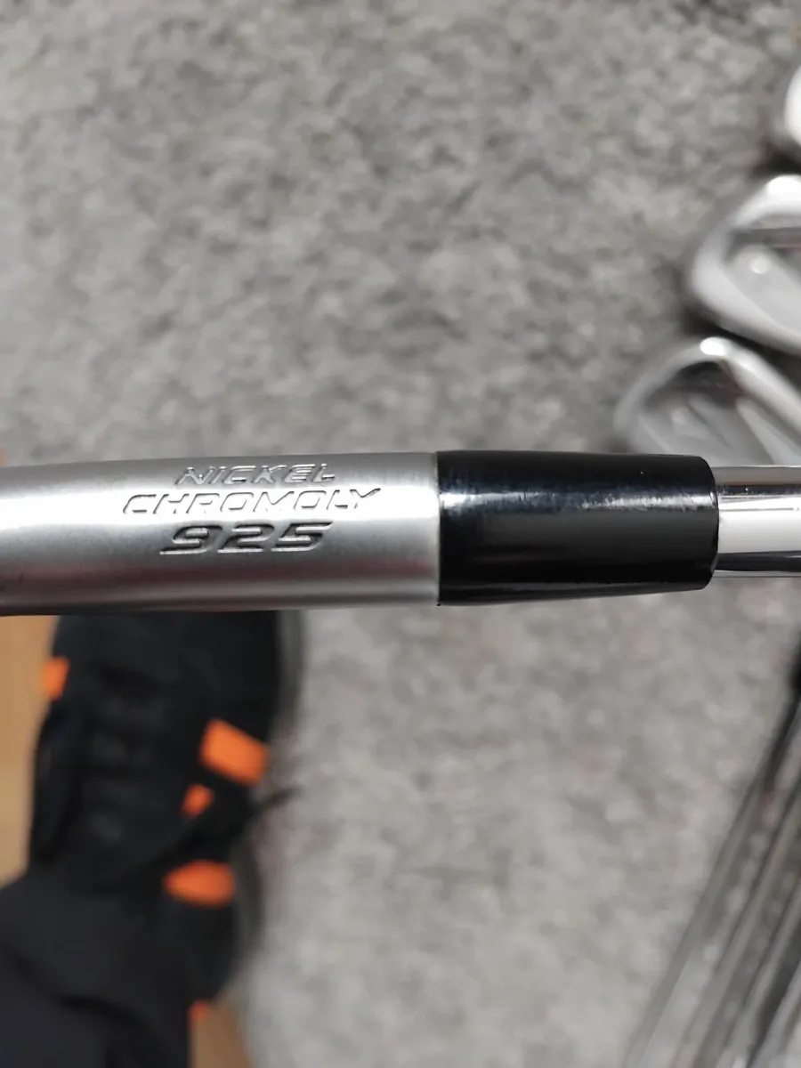 Irons new model JPK 925 - Image 2