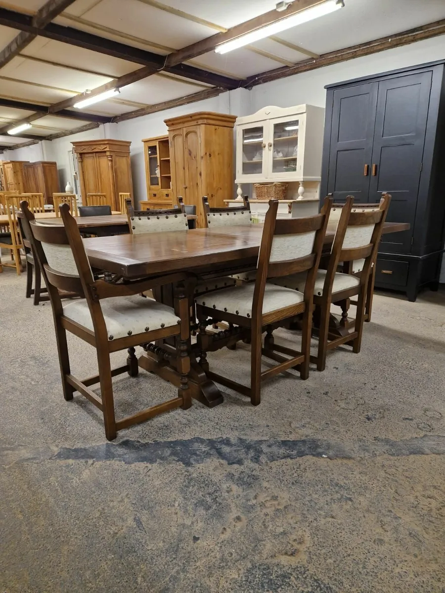 Vintage old charm extendable oak table, 6 chairs - Image 3