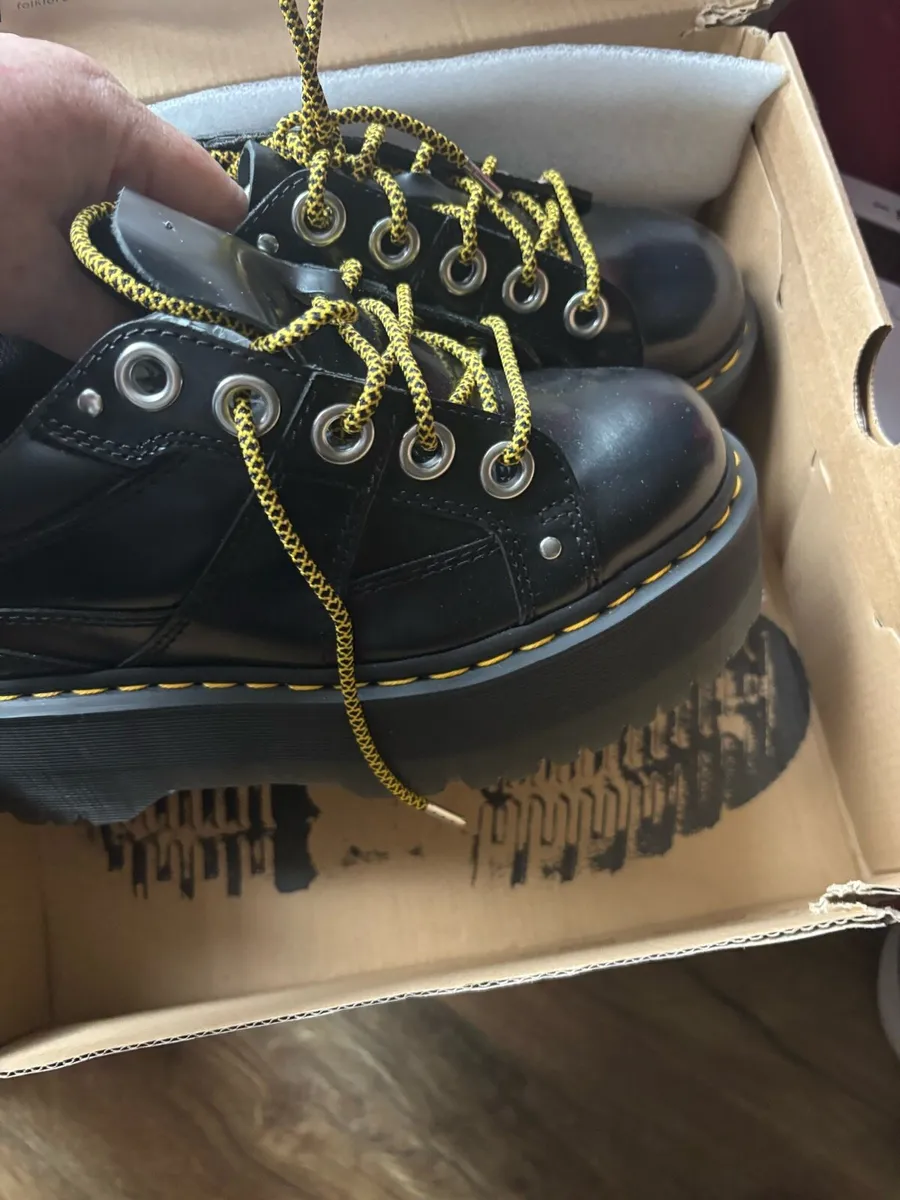 Dr Martin shoes - Image 1