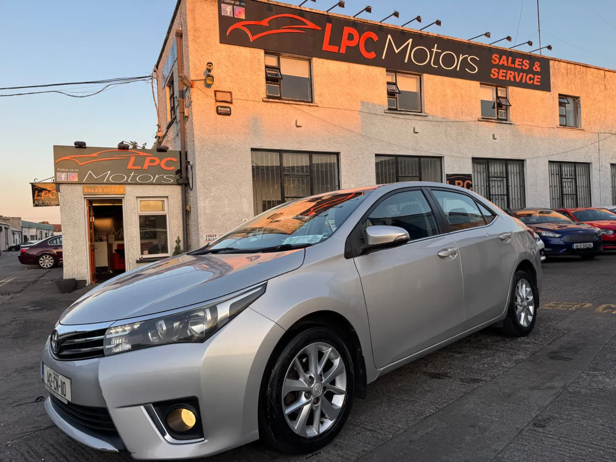 Toyota Corolla 2014 Low Mileage - Image 3