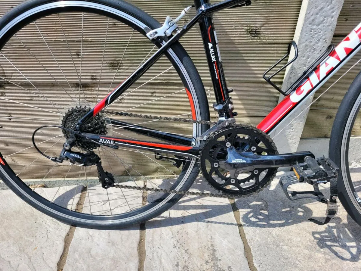 Giant Avail XS road bike - Image 3