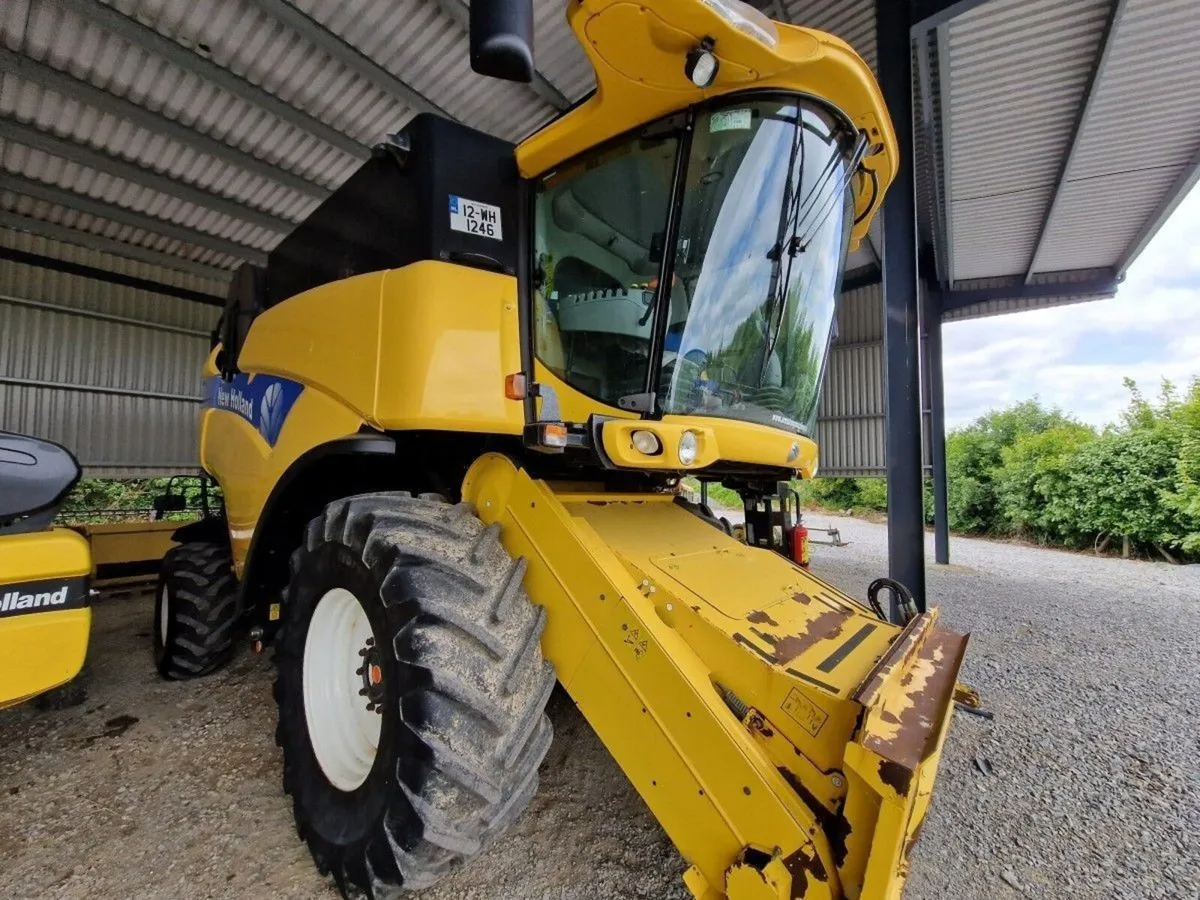 NEW HOLLAND CX8040 - Image 2