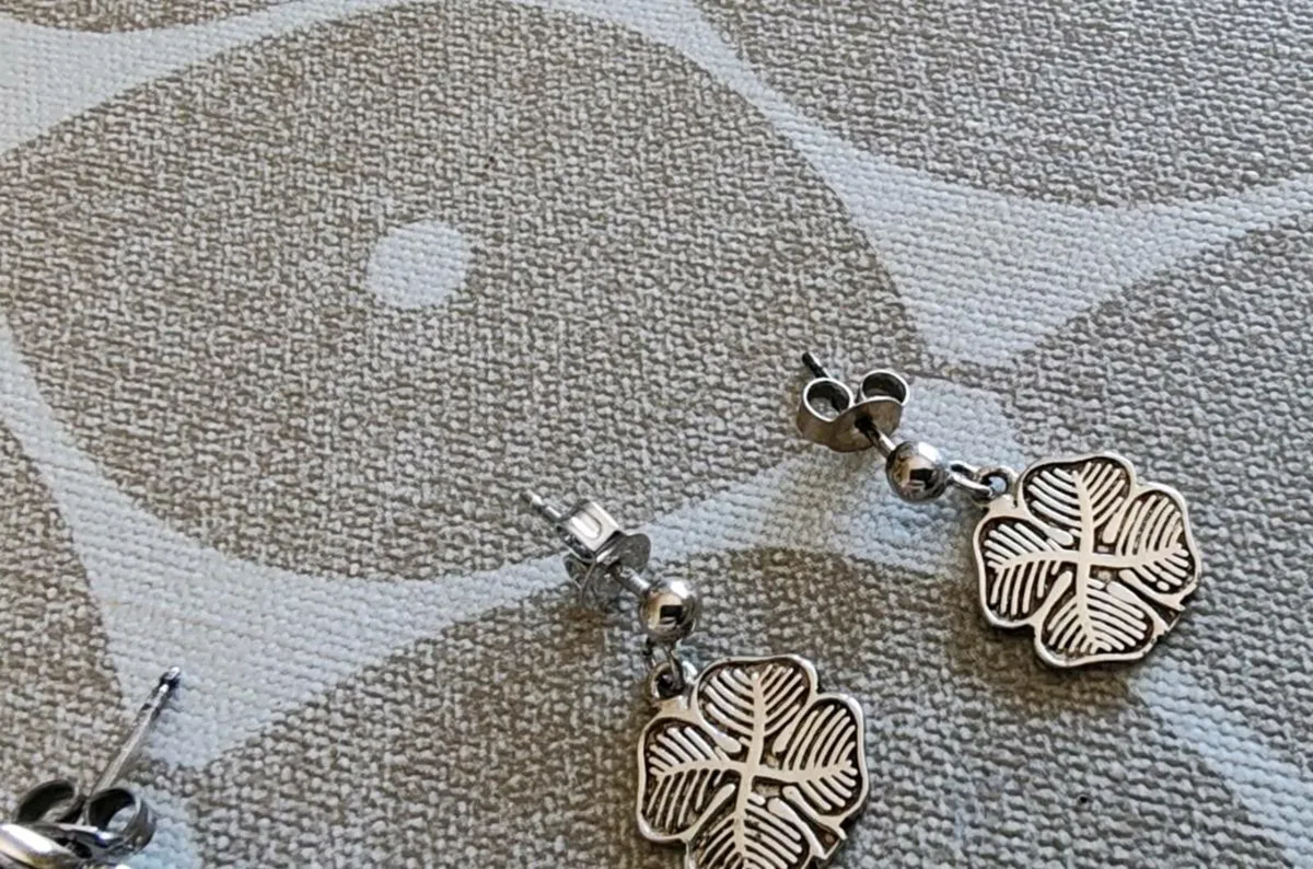 3 pr sterling silver earrings - Image 3