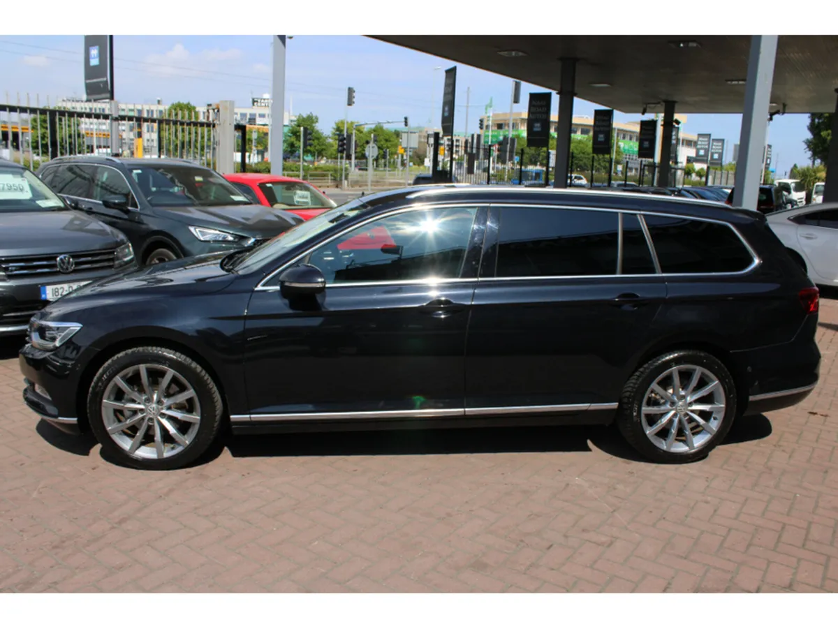 Volkswagen Passat 2.0 TDI 150BHP GT LINE 5DR ESTAT - Image 4
