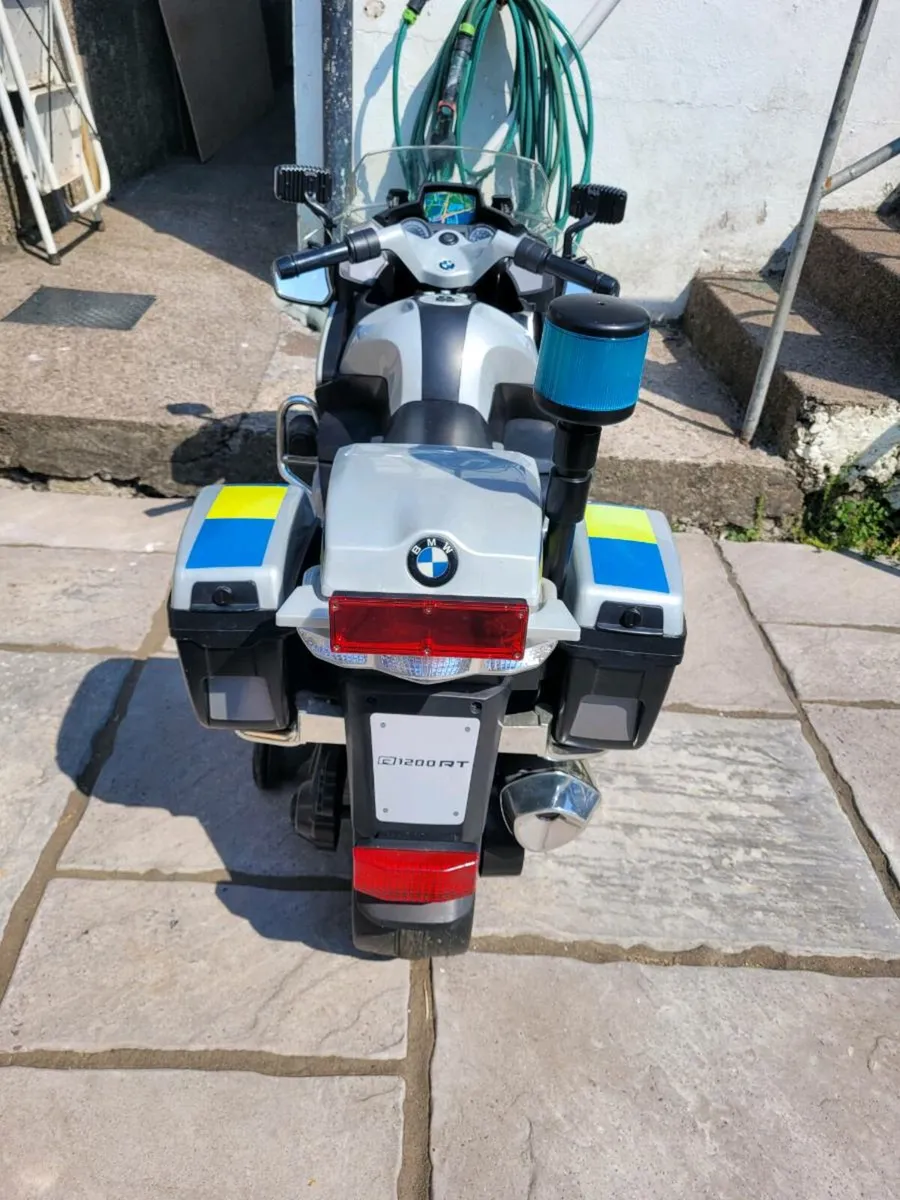 BMW kids police motorbike - Image 4