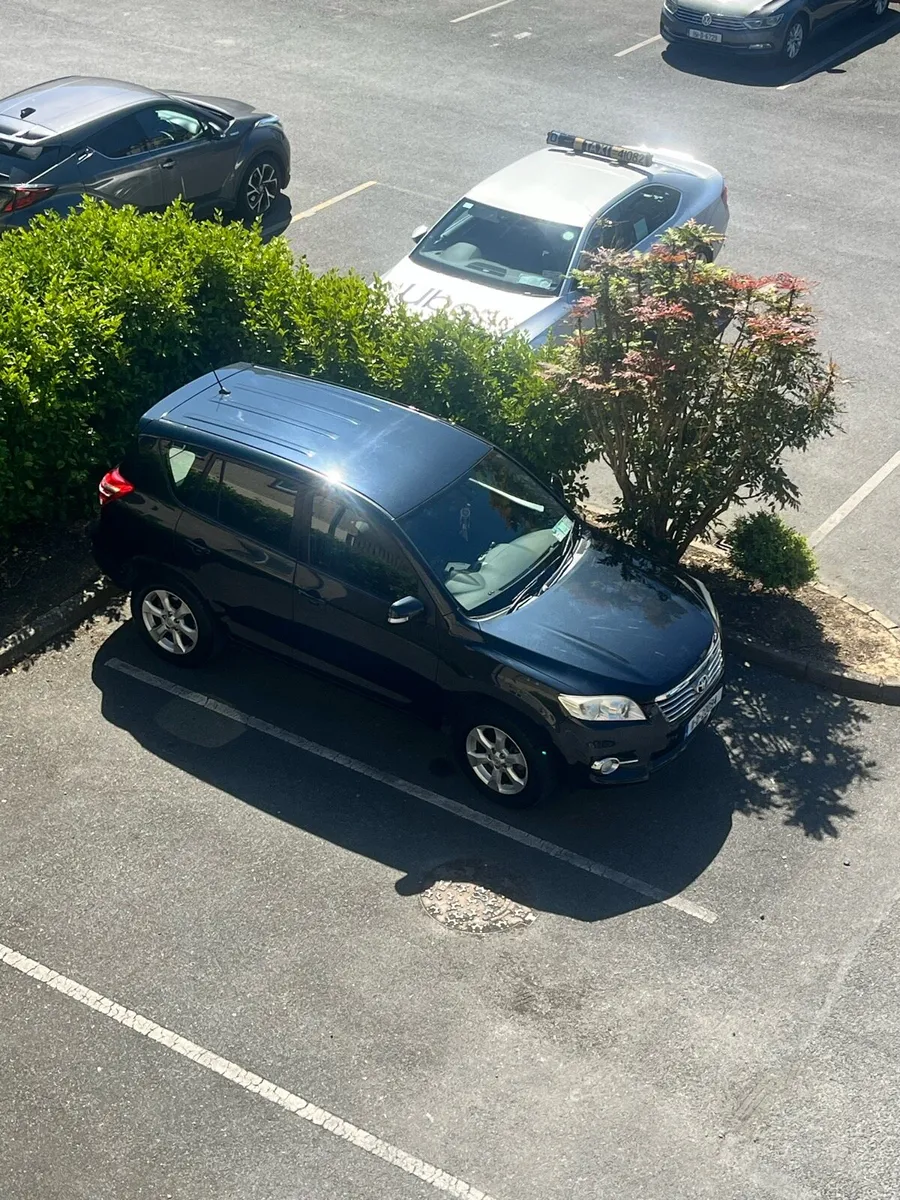 Car - Image 1