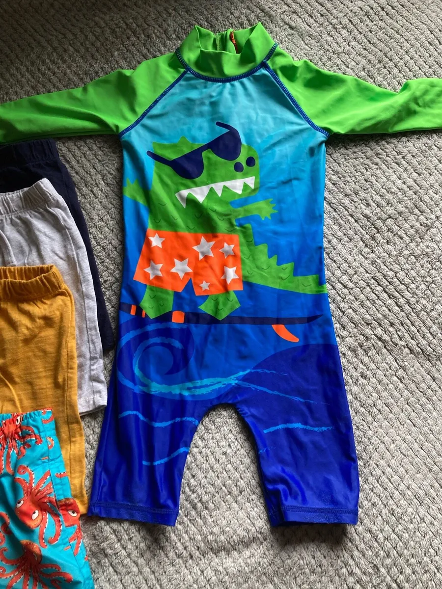Boys Summer Bundle 18-24 - Image 3