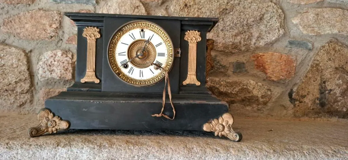 Antique mantle clocks - Image 1