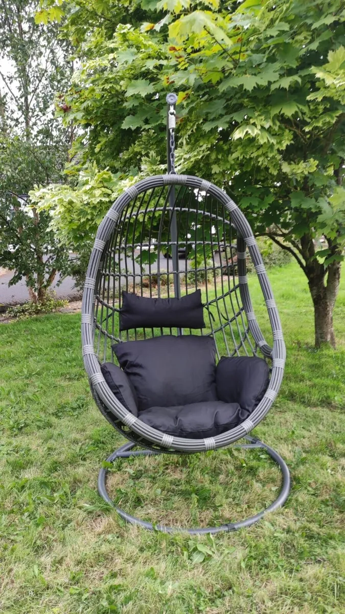 Hanging Swings Eggs – Metal Frame – Free delivery - Image 2
