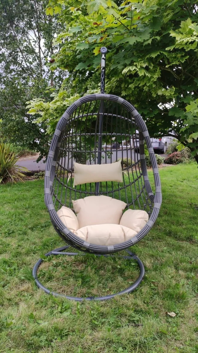 Hanging Swings Eggs – Metal Frame – Free delivery - Image 4