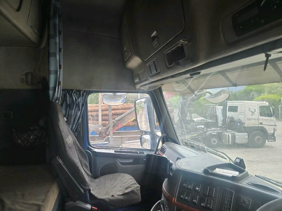Truck - Image 2