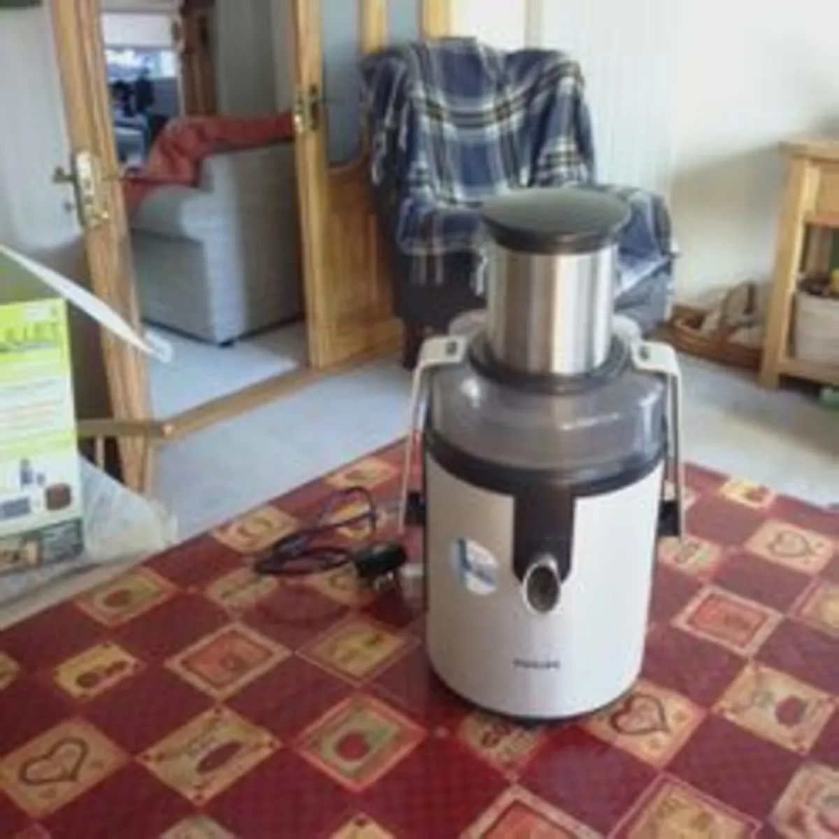 700w (high power) juicer - Image 3