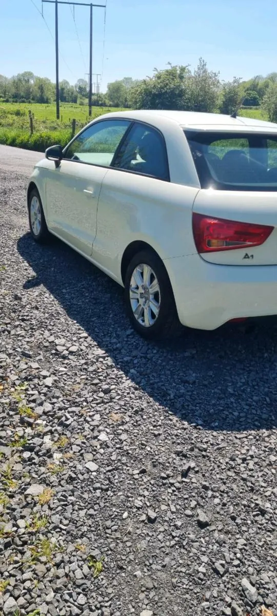 2011 audi a1 - Image 4