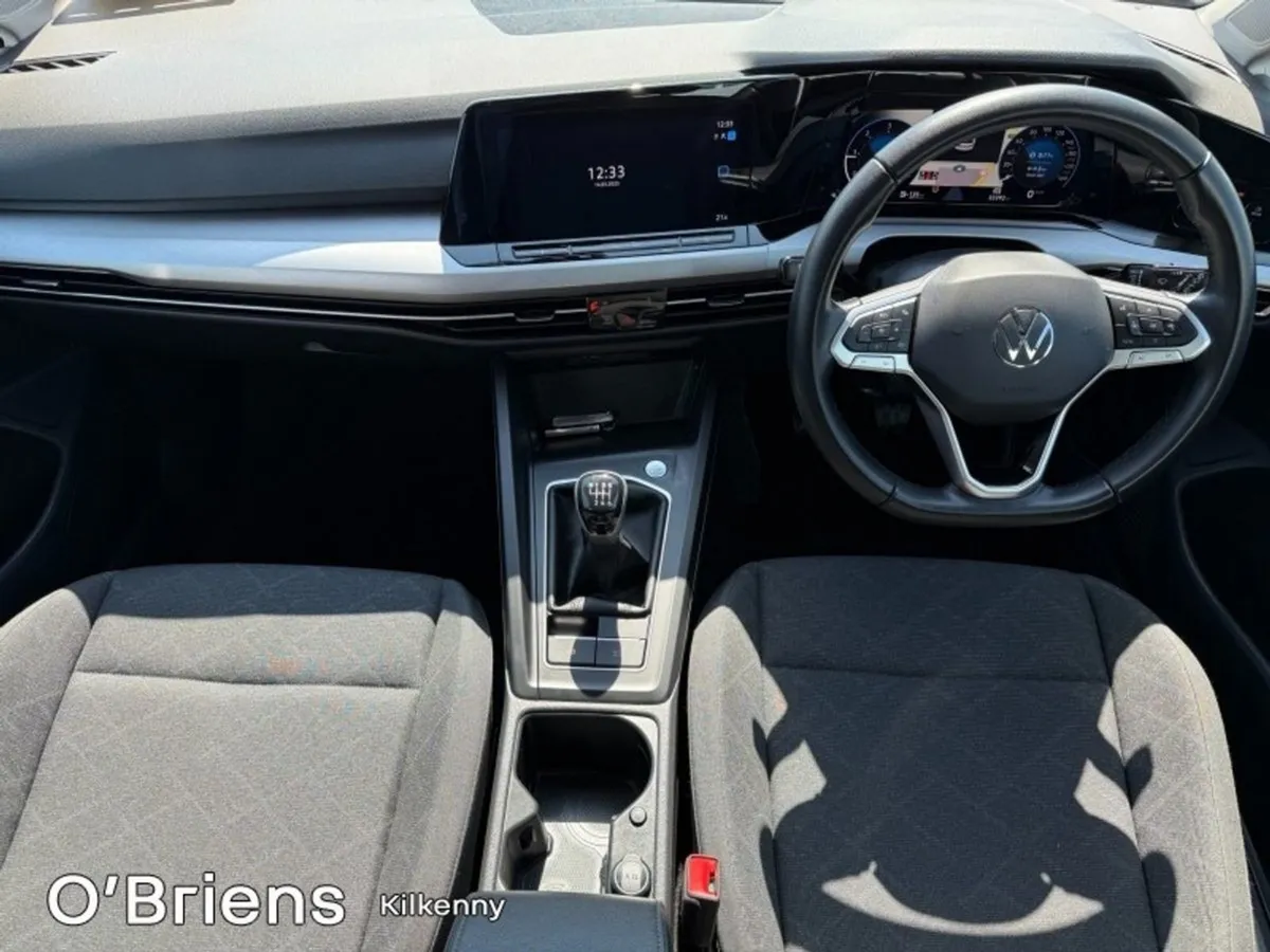 Volkswagen Golf Life 2.0 TDI 115 BHP 5DR  1 Owner - Image 3