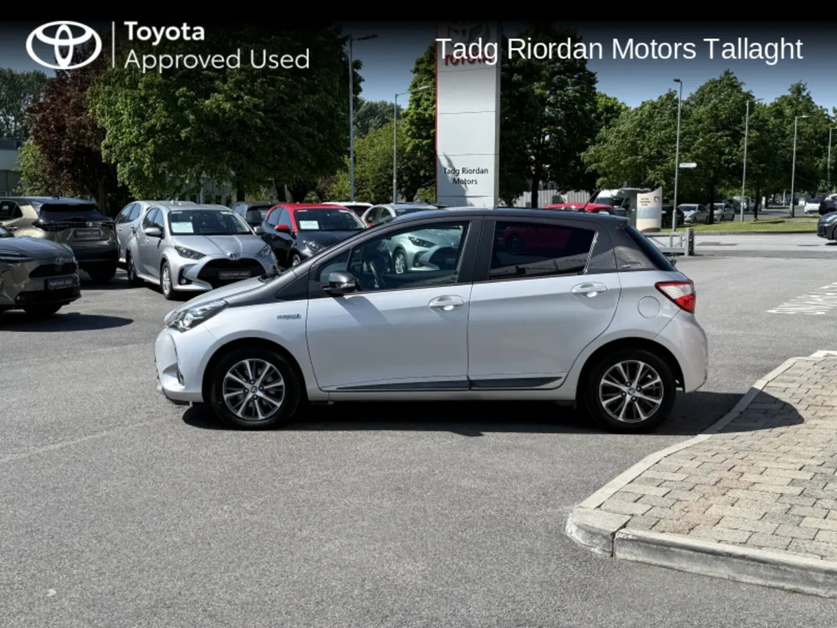 Toyota Yaris HYBRID Y20 - Image 4