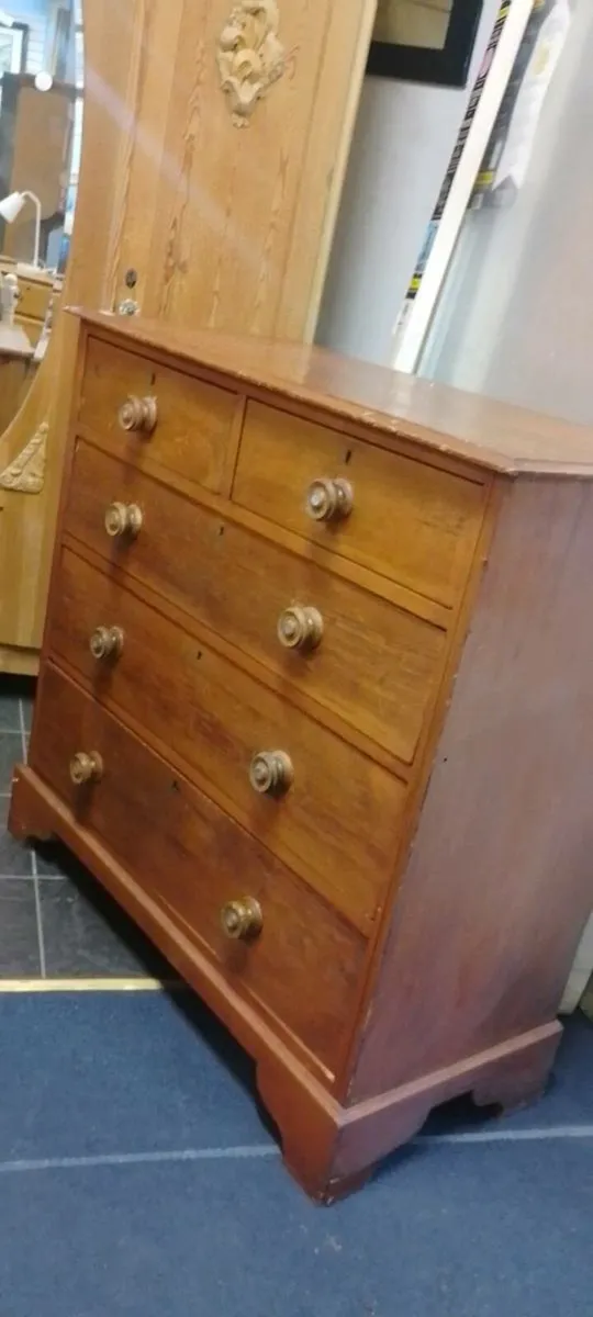 Victorian Mahogany Chest Of Drawers - Image 2