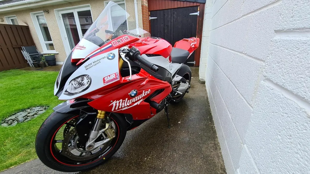 BMW S 1000 RR 2015 - Image 1