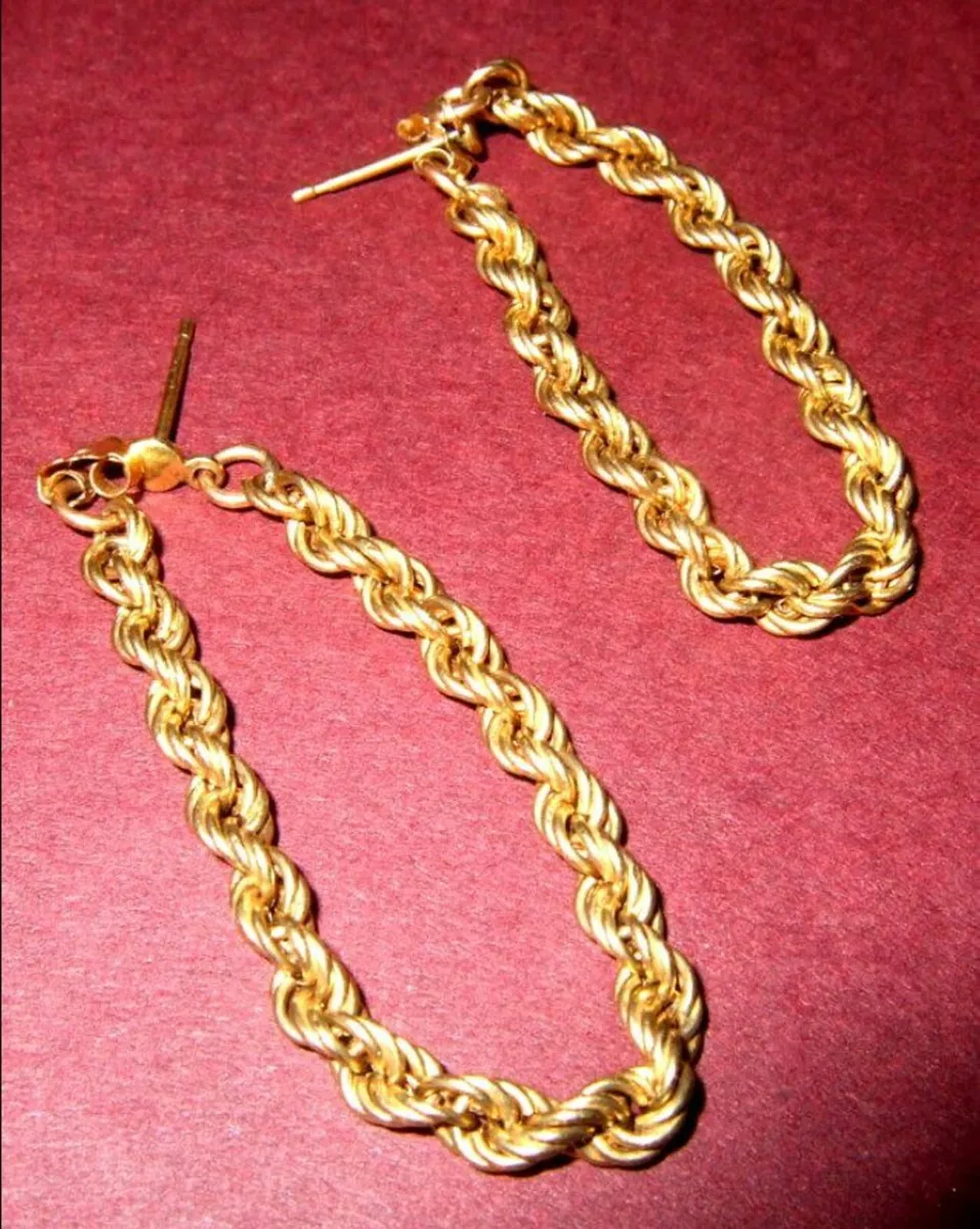 Vintage Hallmarked 9ct Gold Twisted Rope Earrings - Image 1