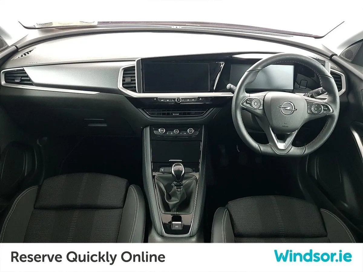 Opel Grandland Elegance 1.2 130 bhp 6 Speed Petrol - Image 4