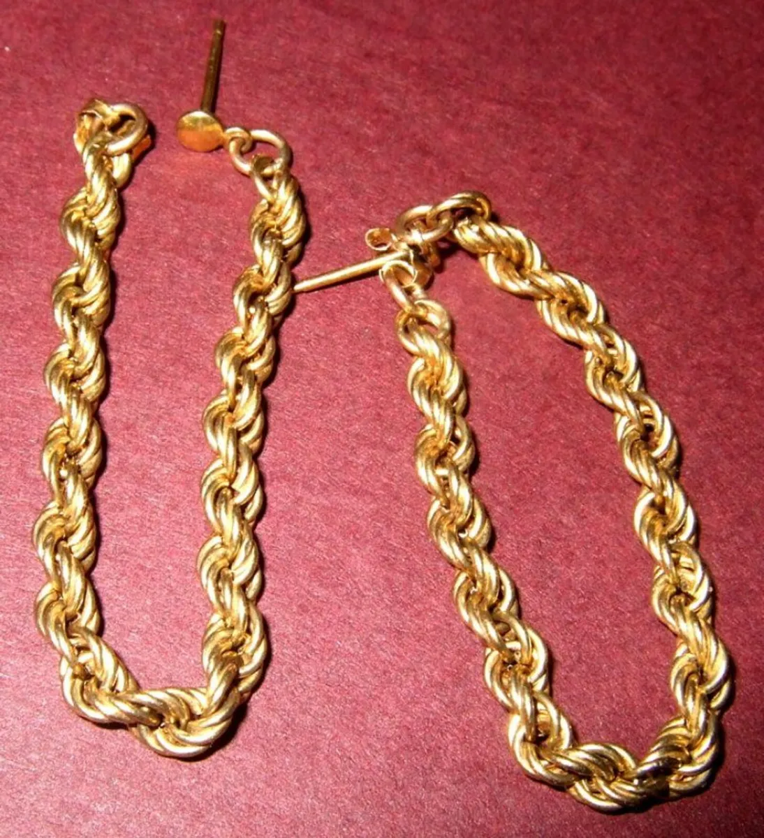 Vintage Hallmarked 9ct Gold Twisted Rope Earrings - Image 4