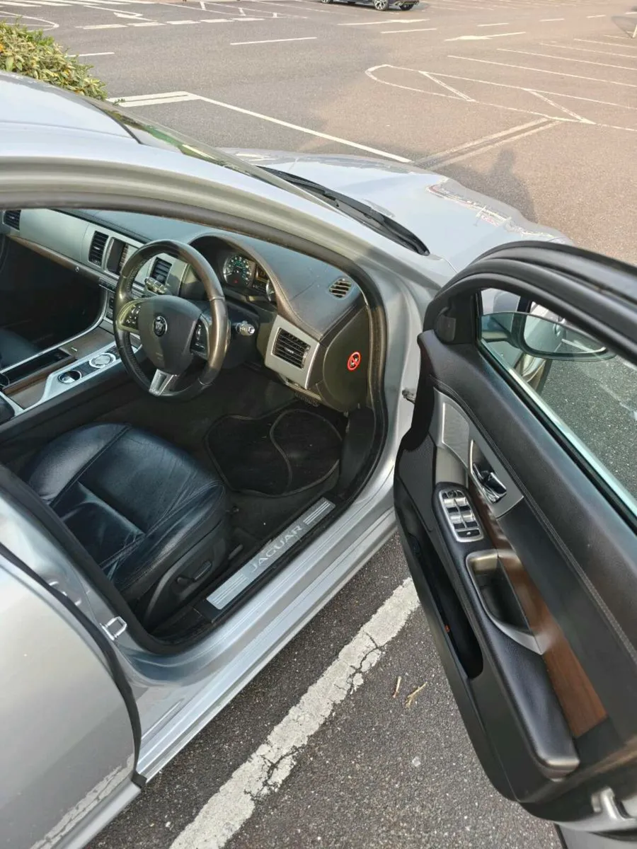 Jaguar XF 142 Auto - Image 3