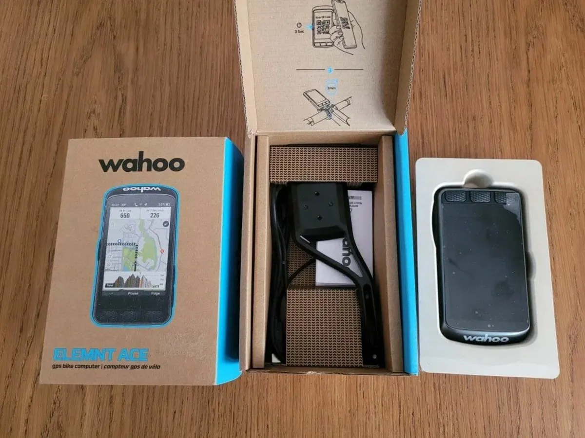 Wahoo ELEMNT ACE GPS Bike Computer New Kit - Image 1