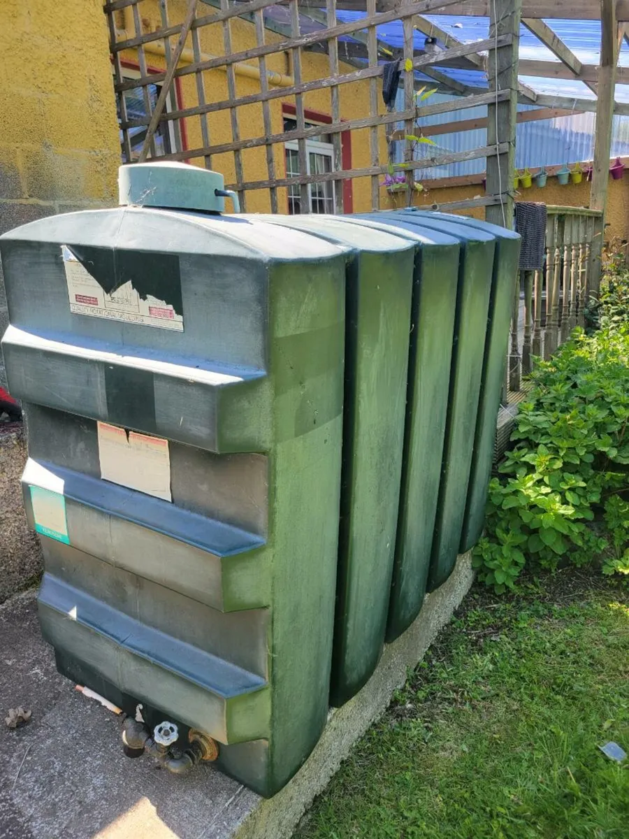 Oil tanks 1000 ltr - Image 2