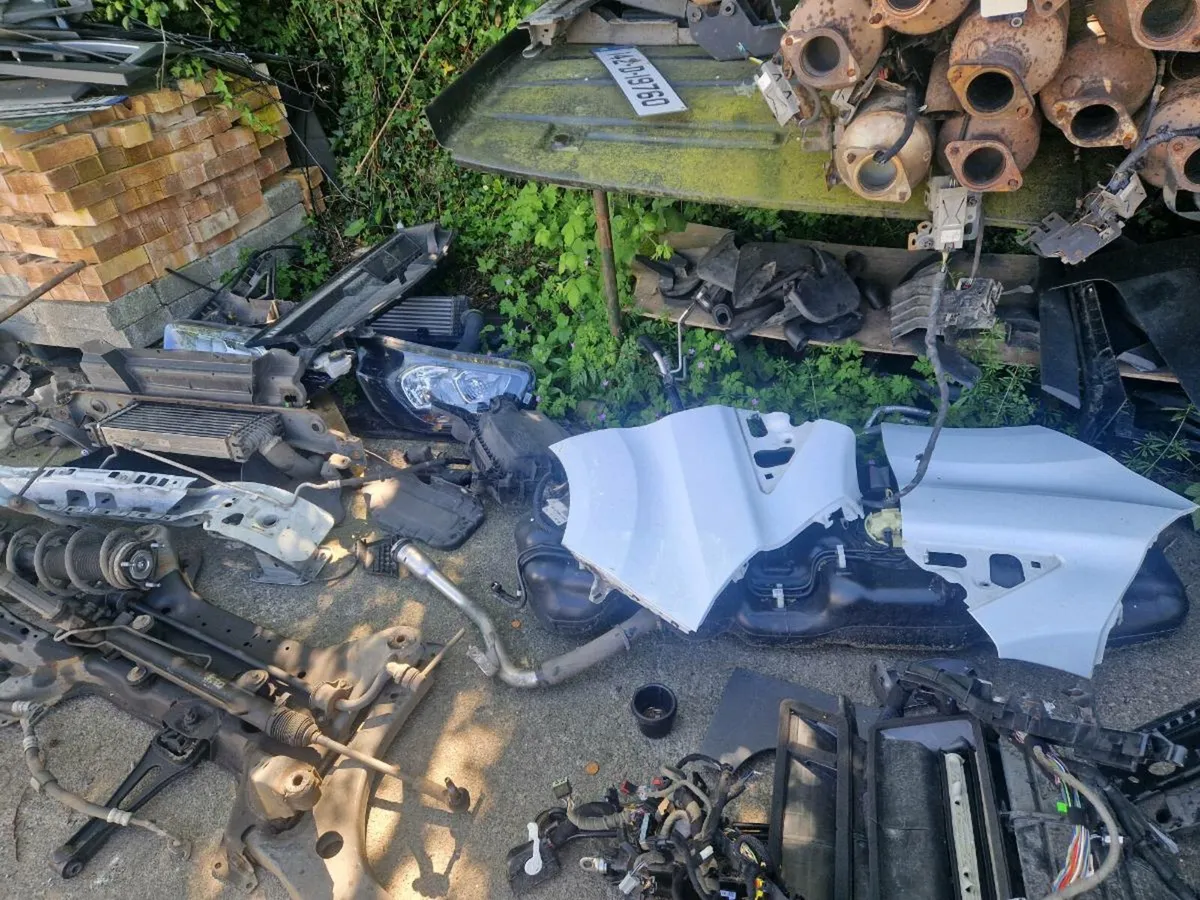 FORD TRANSIT BREAKING - Image 3