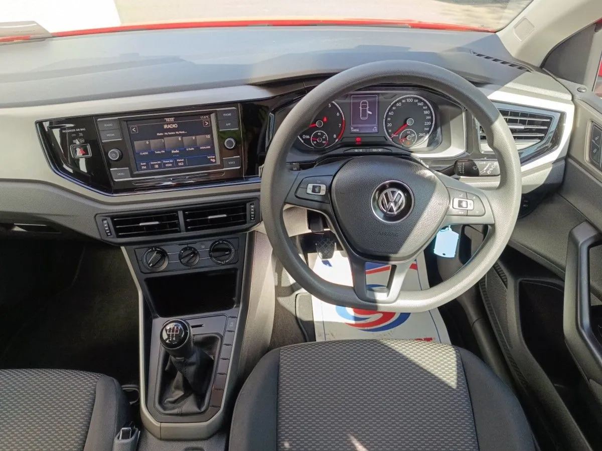 Volkswagen Polo 1.0 TSI 80hp Trendline - Image 4