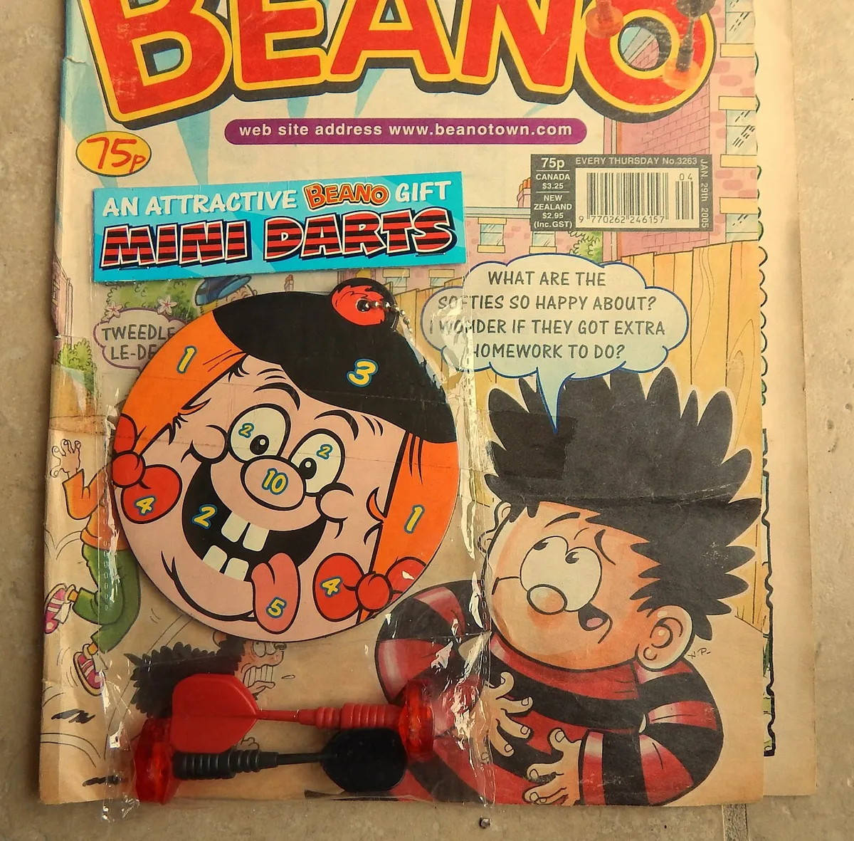 3 Beano Comics (from 2000s) & Vintage Annual - Image 2