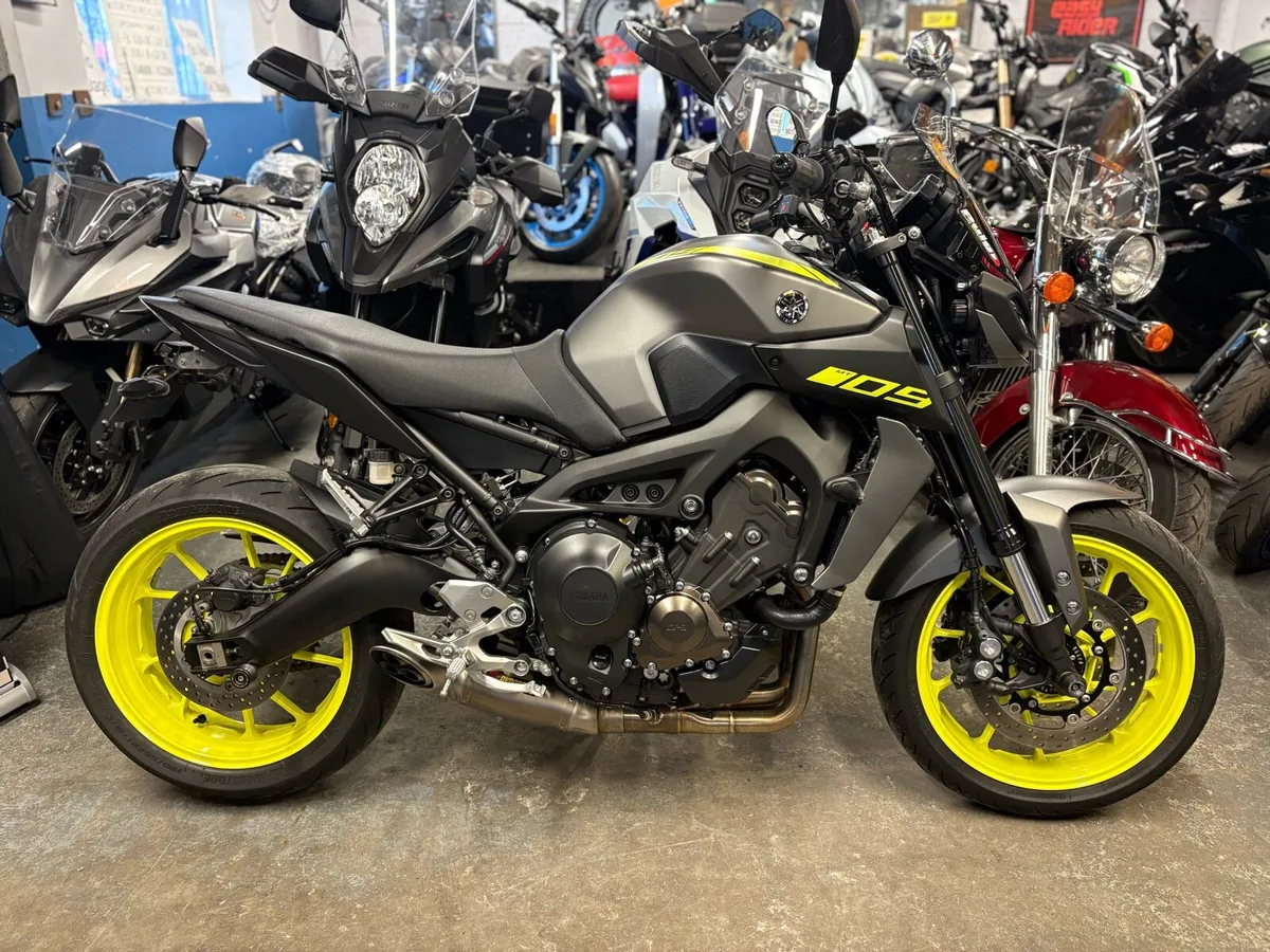 2018 YAMAHA MT09 - Image 1