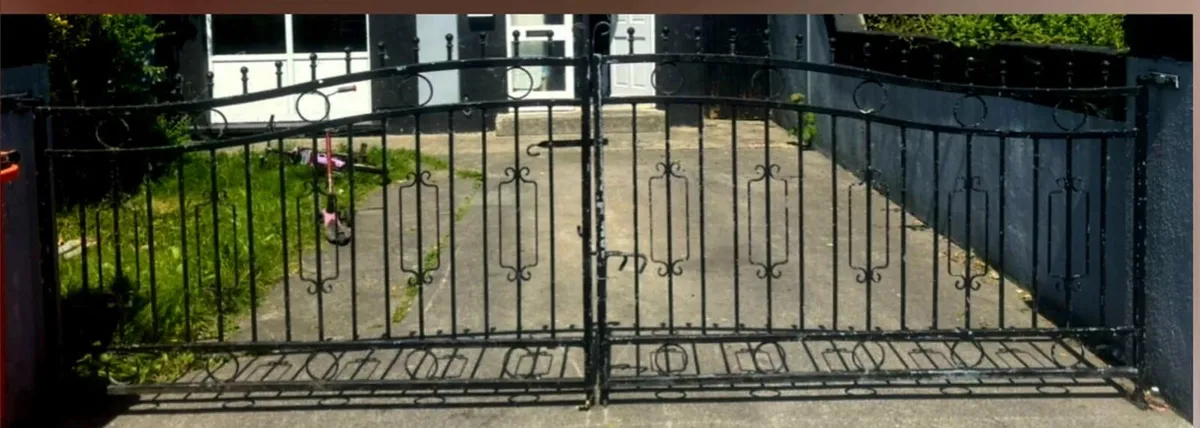 Gates - Image 2