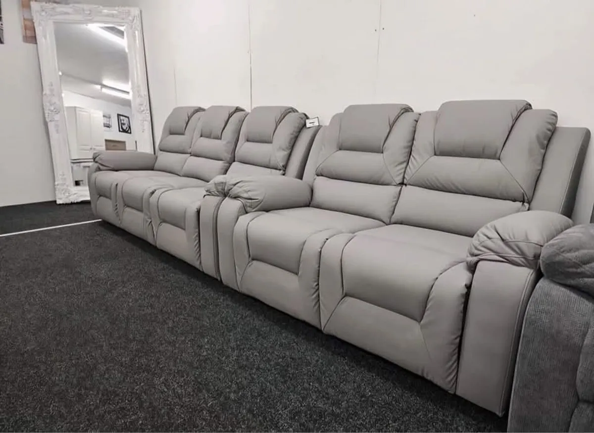 Big Sale On Axel 3+2 Leather Recliner Sofa Set - Image 3