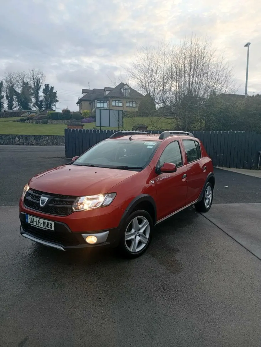 Dacia sandero stepway 1.5dci. One owner from new - Image 1