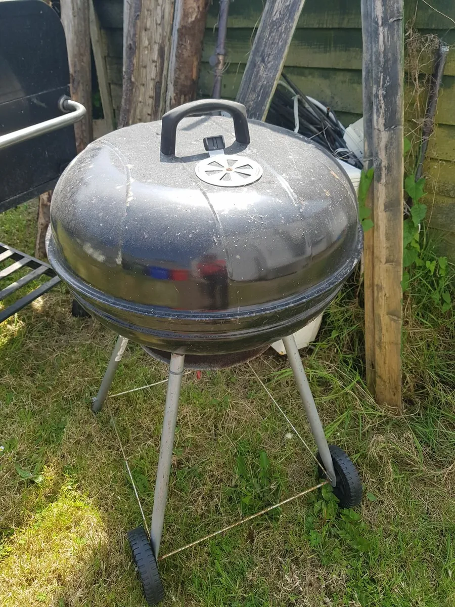 Barbecue (charcoal) - Image 2