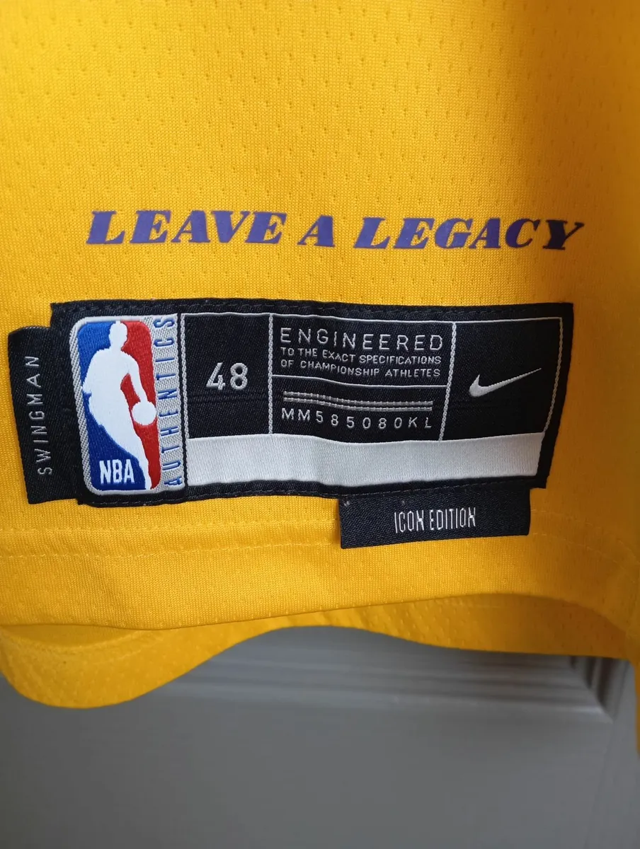 LA Lakers Team Vest - Image 3