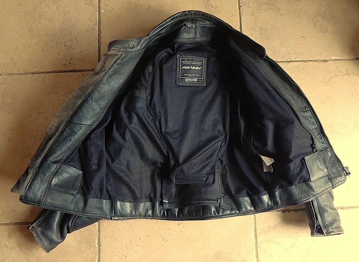 Riossi Vintage Black Cowhide Motorcycle Jacket - Image 3